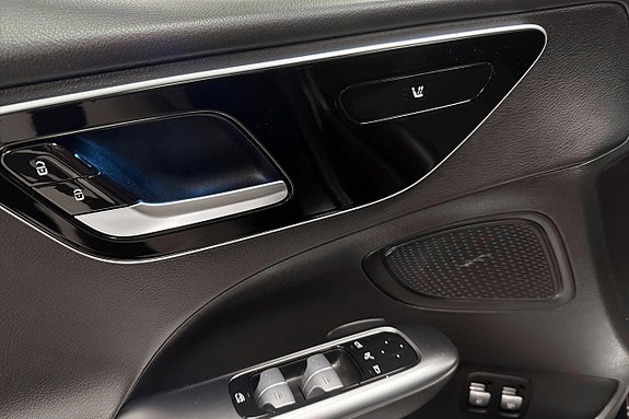 Mercedes-Benz C300 16 of 21