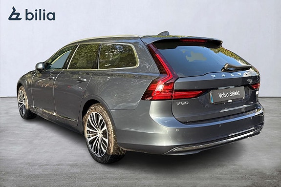 Volvo V90 2 of 22