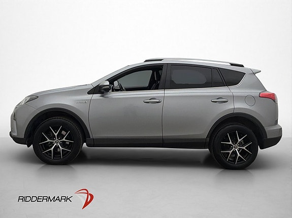 Toyota RAV4 4 of 30