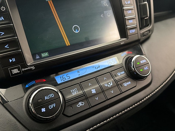 Toyota RAV4 20 of 30