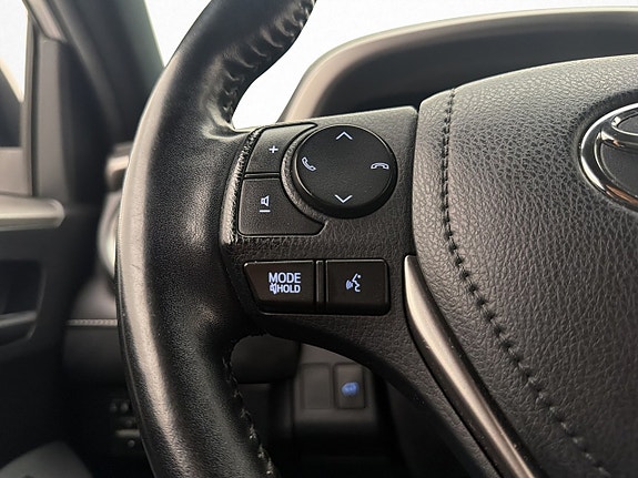 Toyota RAV4 14 of 30