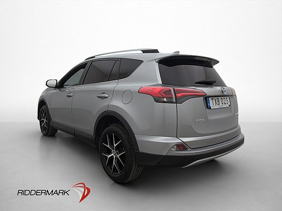 Toyota RAV4 5 of 30