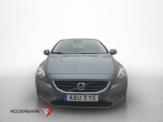 Volvo V40 2 of 25