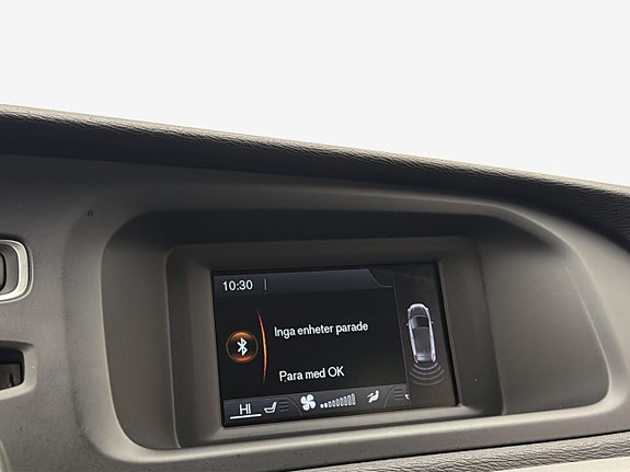 Volvo V40 15 of 25