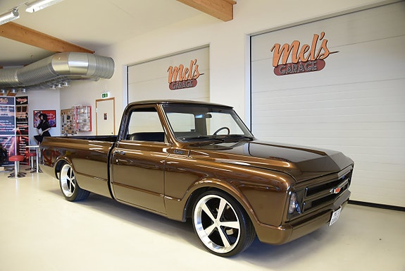 Chevrolet C20 4 of 30