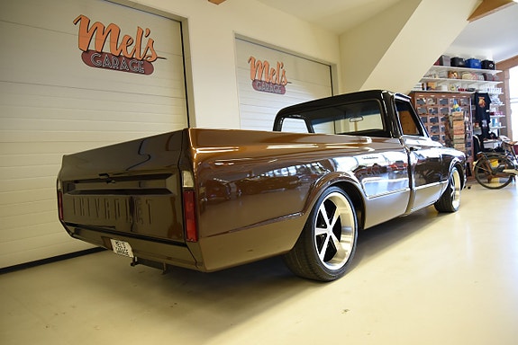 Chevrolet C20 30 of 30