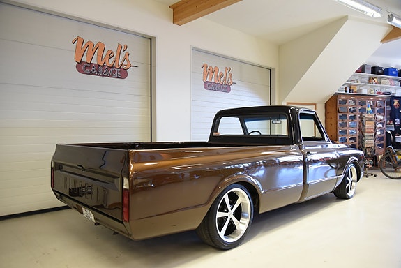 Chevrolet C20 8 of 30
