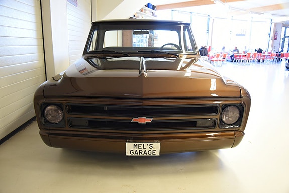 Chevrolet C20 3 of 30