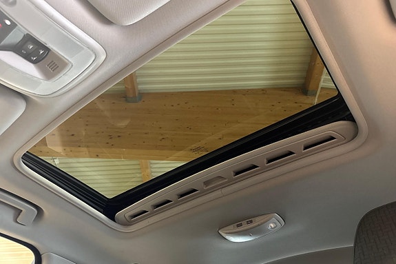 Volvo V70 19 of 26