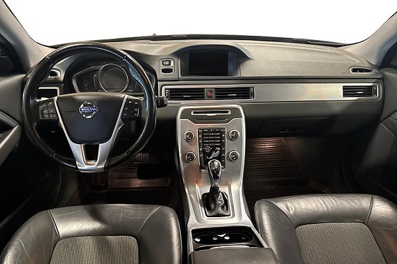Volvo V70 14 of 26