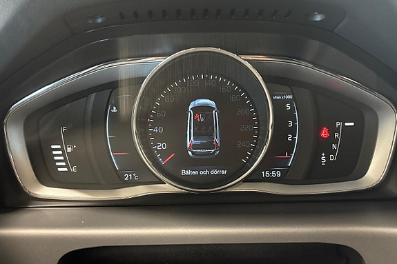 Volvo V70 16 of 26