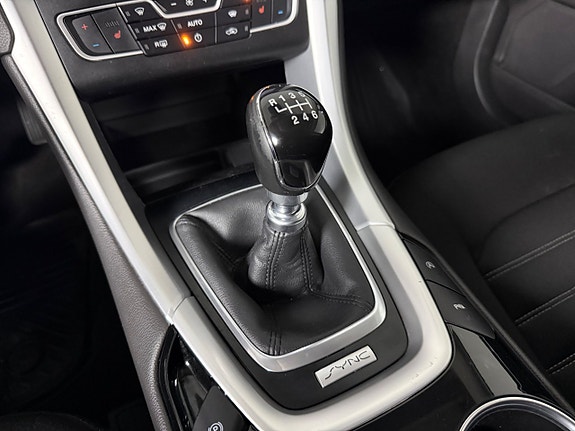 Ford Mondeo 19 of 19