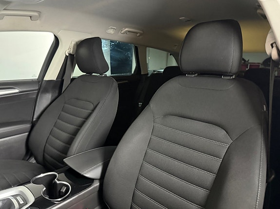 Ford Mondeo 10 of 19