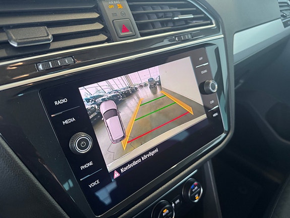 Volkswagen Tiguan 14 of 20