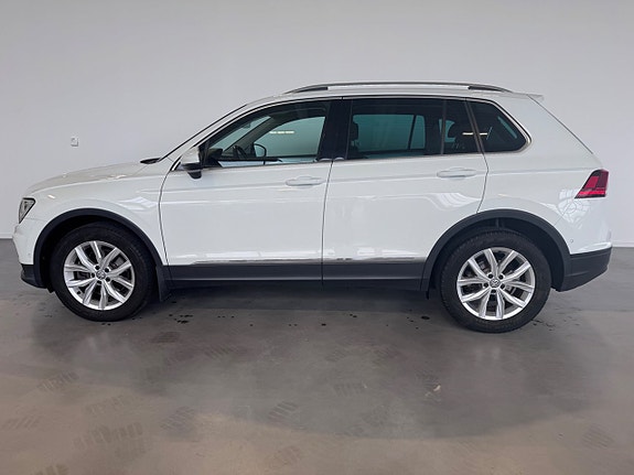 Volkswagen Tiguan 2 of 20