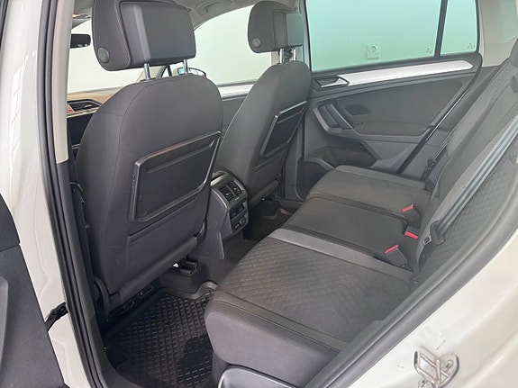 Volkswagen Tiguan 8 of 20