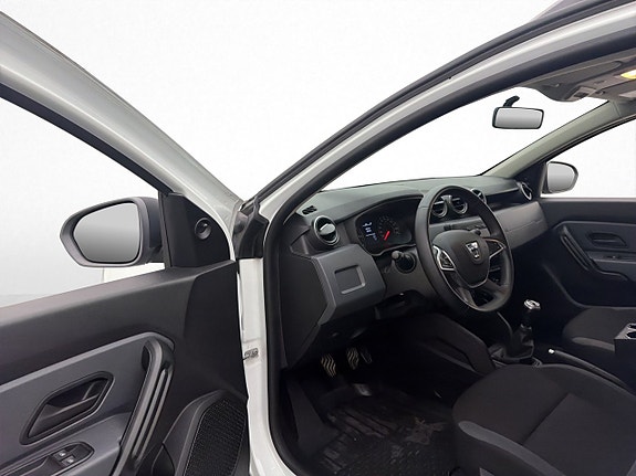 Dacia Duster 10 of 26