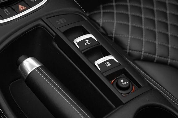 Audi R8 17 of 30