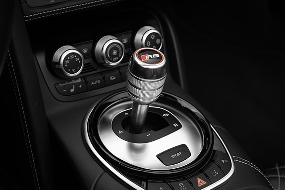 Audi R8 18 of 30