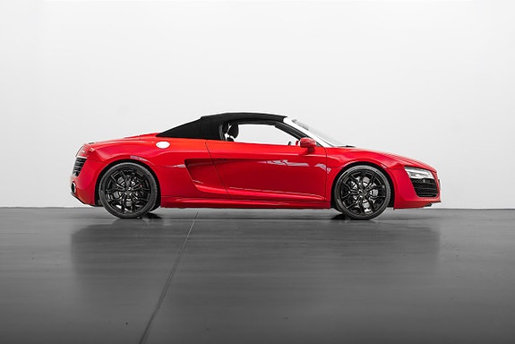 Audi R8 9 of 30