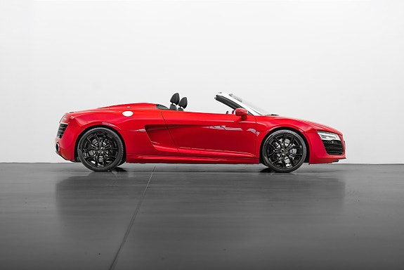 Audi R8 10 of 30