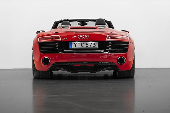 Audi R8 8 of 30