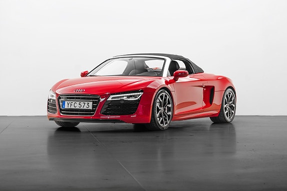Audi R8 2 of 30