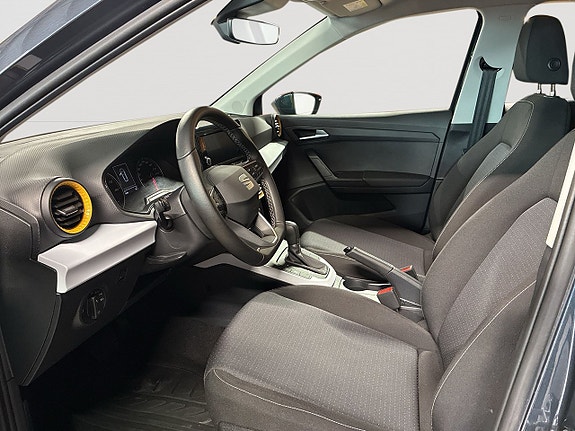 Seat Arona 9 of 23