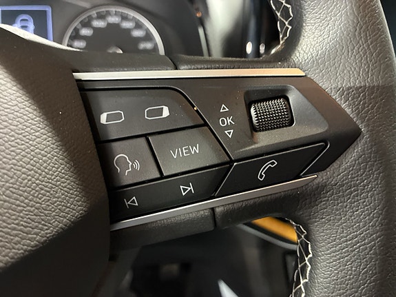 Seat Arona 16 of 23