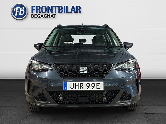 Seat Arona 2 of 23