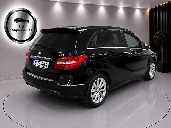 Mercedes-Benz B160 d 2 of 10