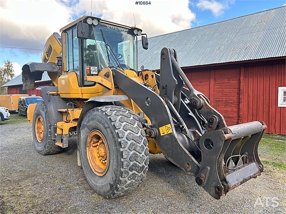 Volvo L90 G Hjullastare med skopa (670,000:- ex moms) 2 of 24