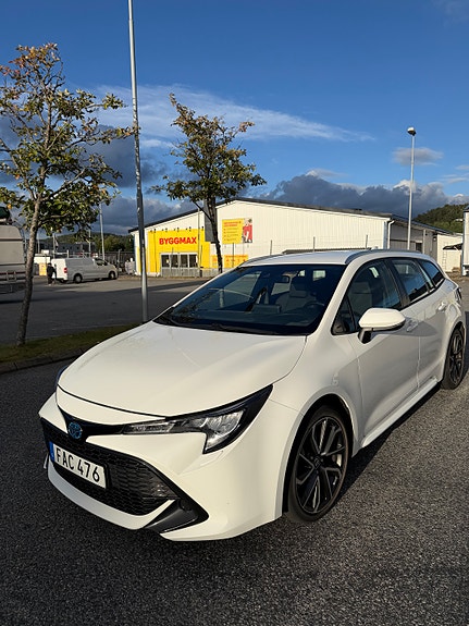 Toyota Corolla 3 of 27