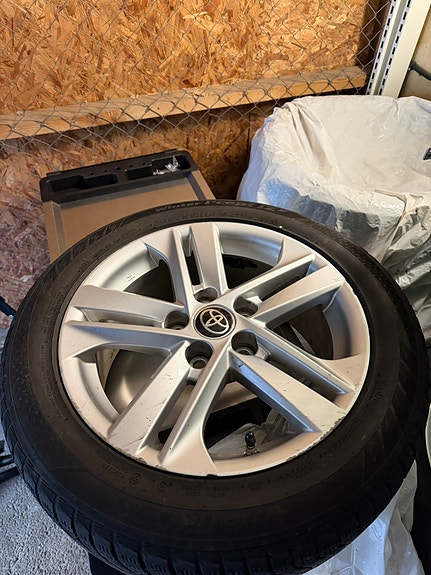 Toyota Corolla 24 of 27