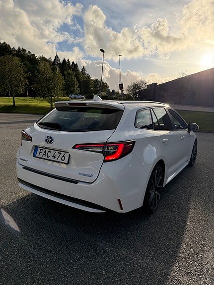 Toyota Corolla 4 of 27