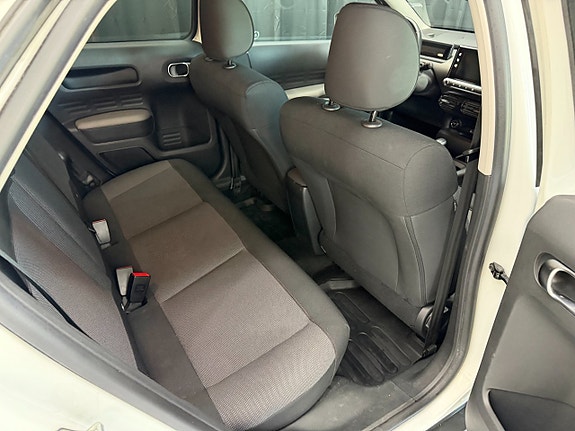 Citroen C4 Cactus 8 of 14