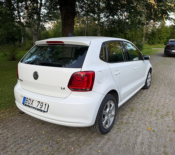 Volkswagen Polo 7 of 12