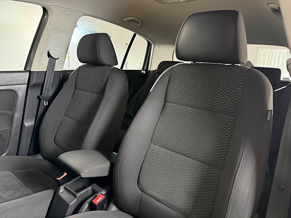 Volkswagen Golf Plus 10 of 16