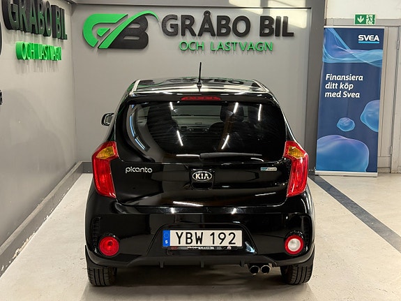 Kia Picanto 8 of 19