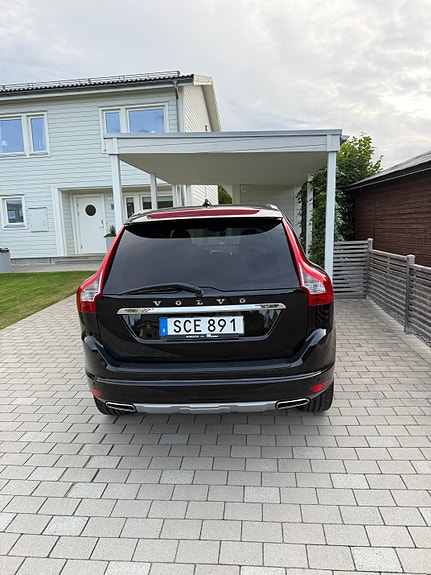 Volvo XC60 3 of 7