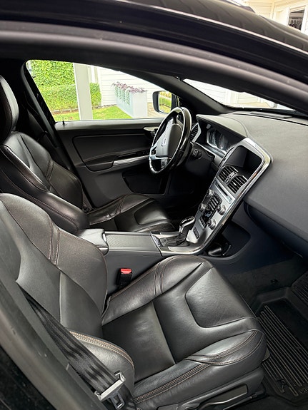 Volvo XC60 7 of 7
