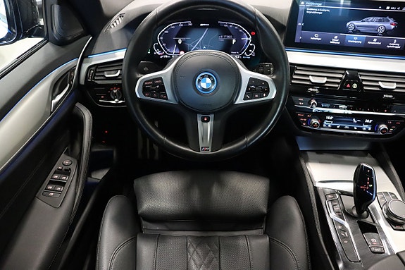 BMW 530e 16 of 30