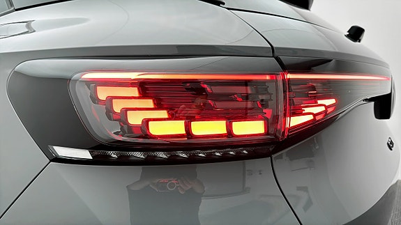 Volkswagen ID.4 GTX 19 of 20