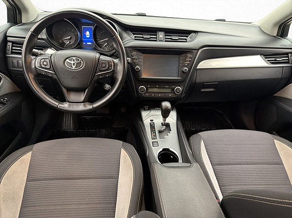 Toyota Avensis 11 of 30