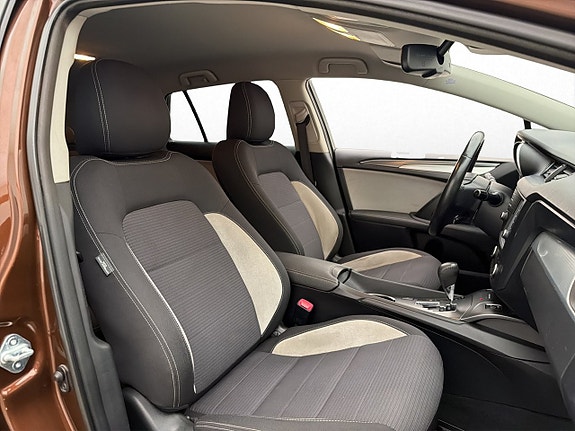 Toyota Avensis 23 of 30