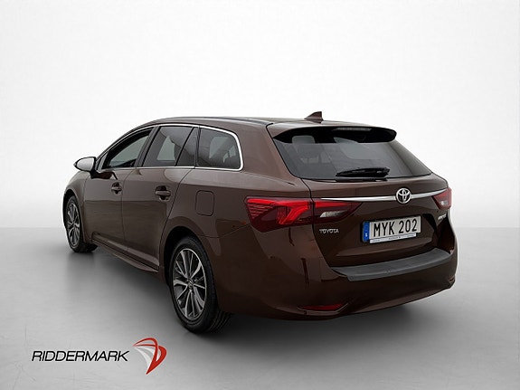 Toyota Avensis 8 of 30
