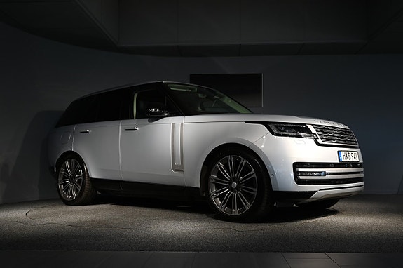 Land Rover Range Rover 8 of 24