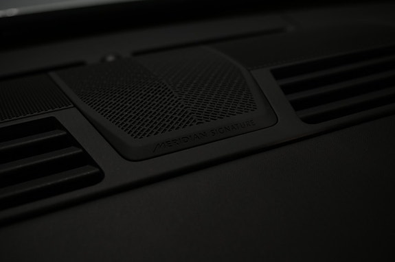 Land Rover Range Rover 16 of 24