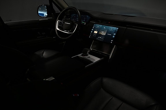 Land Rover Range Rover 11 of 24