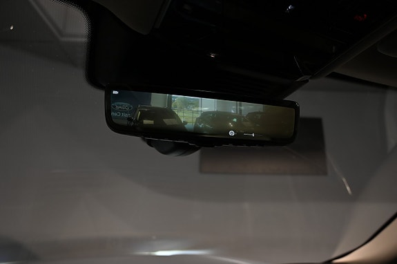 Land Rover Range Rover 15 of 24